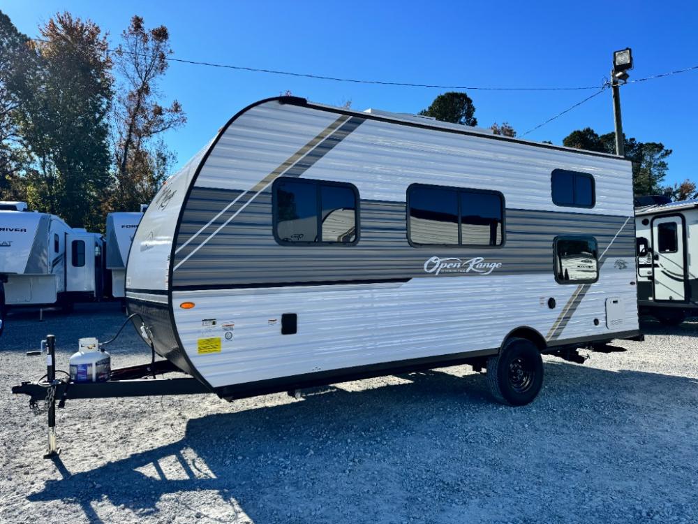 2025 Highland Ridge Open Range Conventional travel trailer 19BH