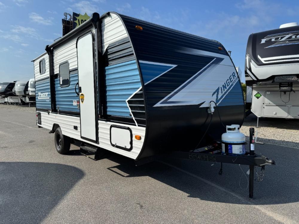 2025 CrossRoads RV Zinger Lite travel trailer 18QB