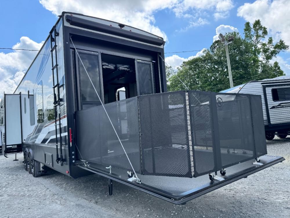 2021 Grand Design Momentum M-Class toy hauler 381M