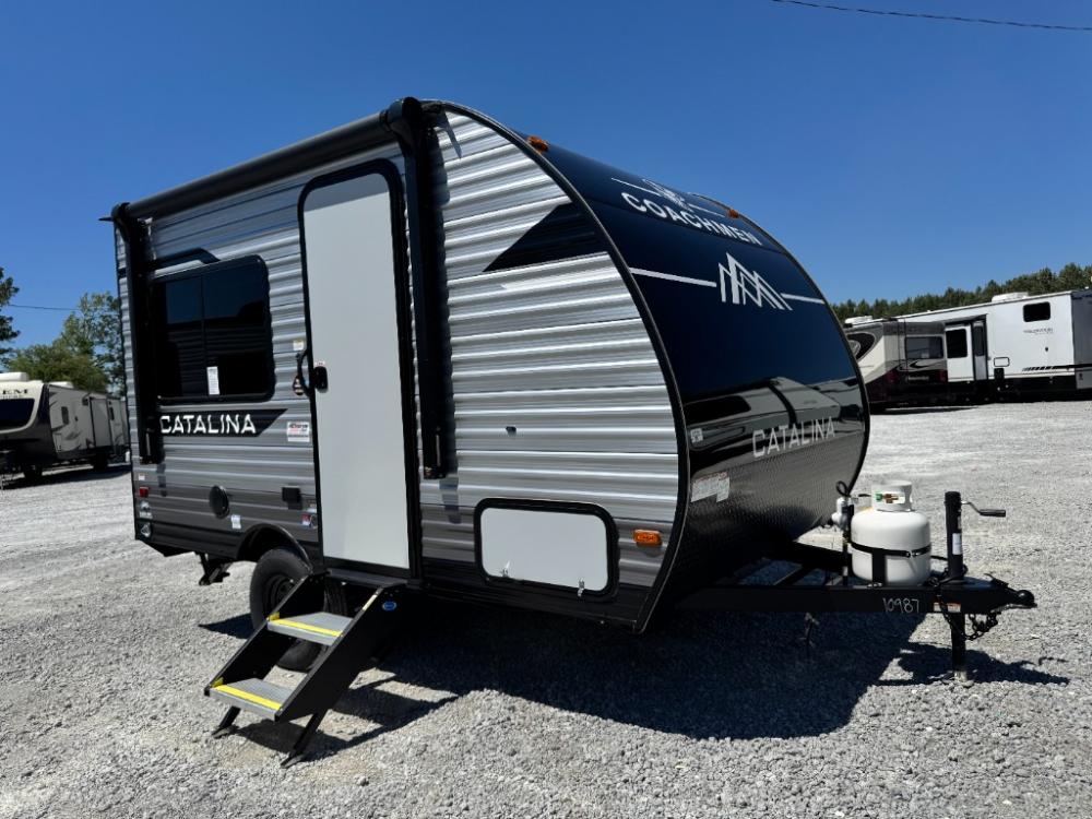 2025 Catalina Summit Series 7 travel trailer 134RDX