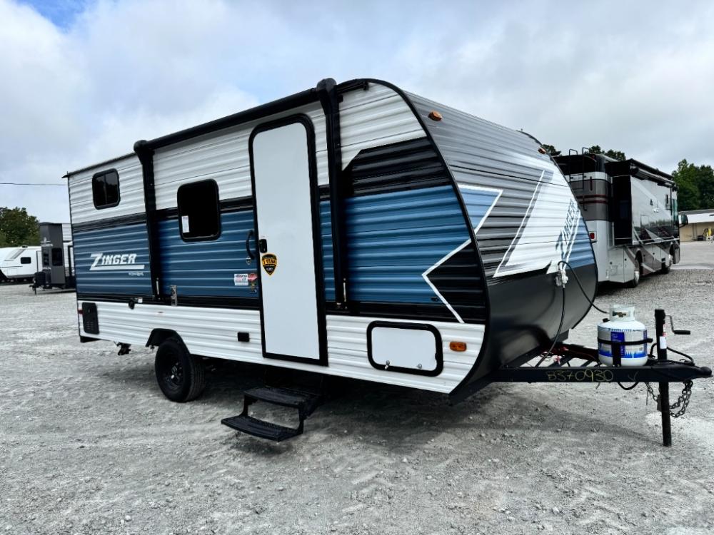 2025 CrossRoads RV Zinger Lite travel trailer 18QB