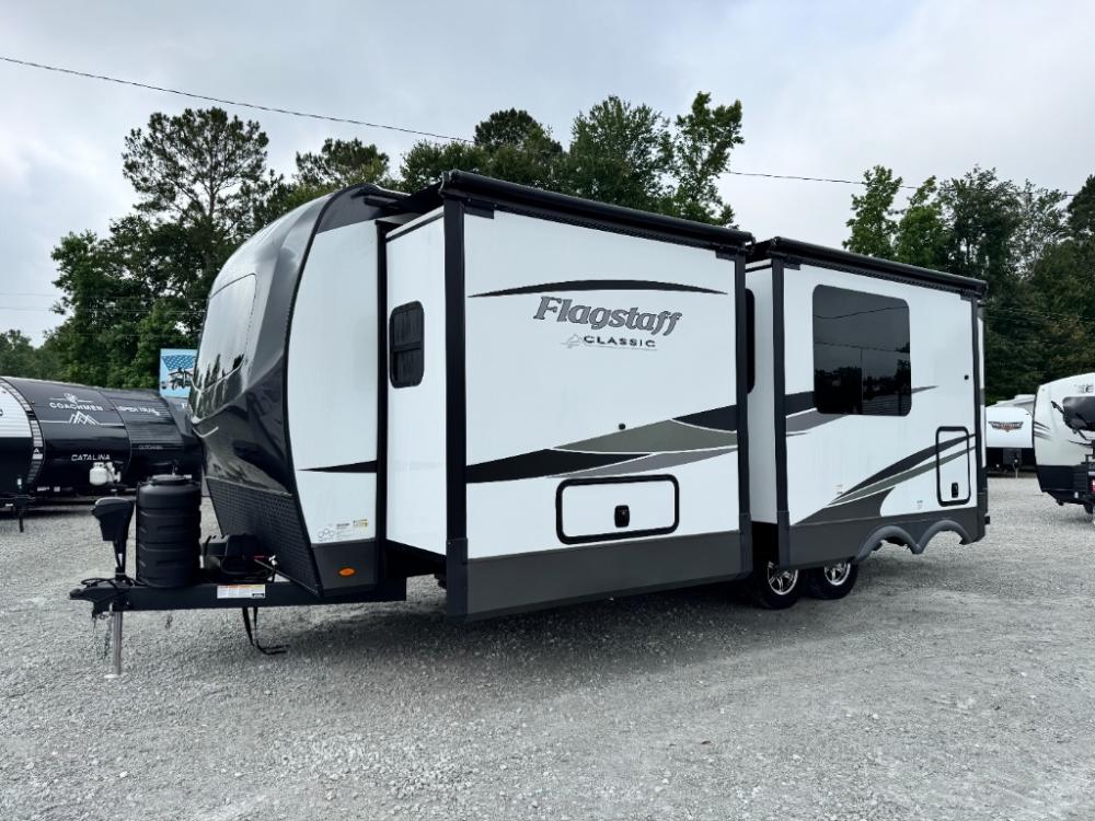 2025 Forest River Flagstaff Classic travel trailer 826KBS