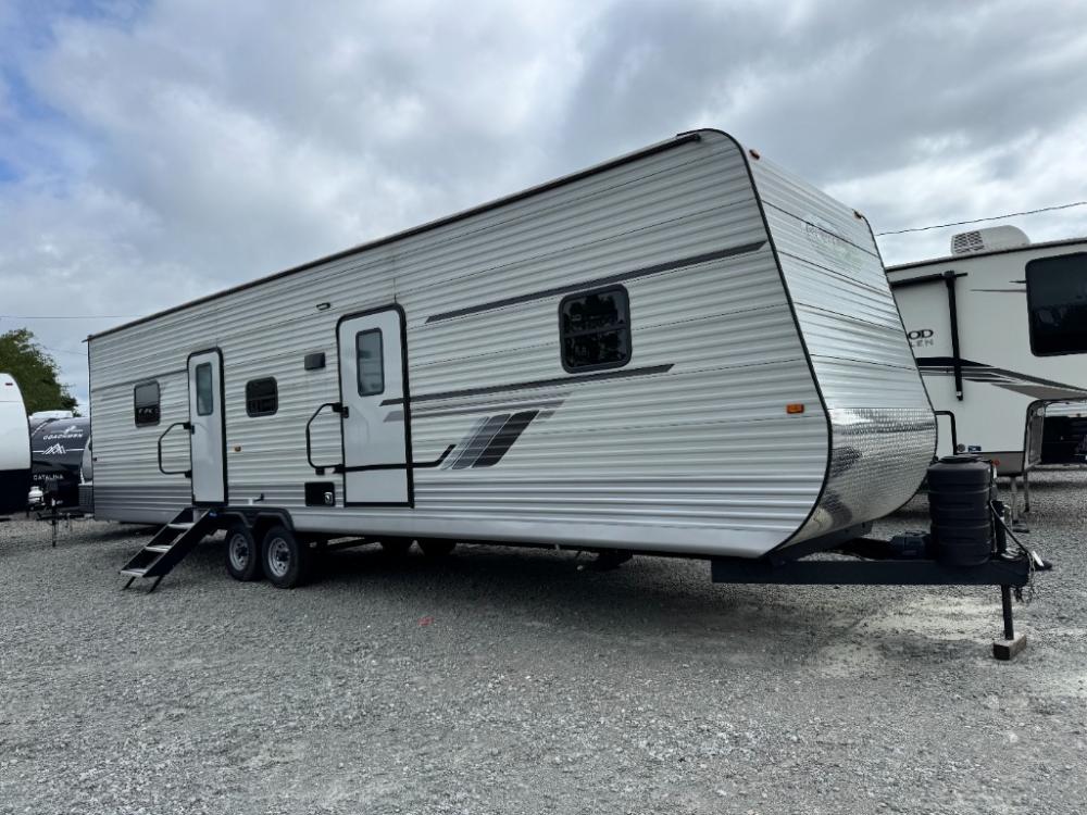 2025 HL Enterprise Hy-Line 38 Premier Travel Trailer