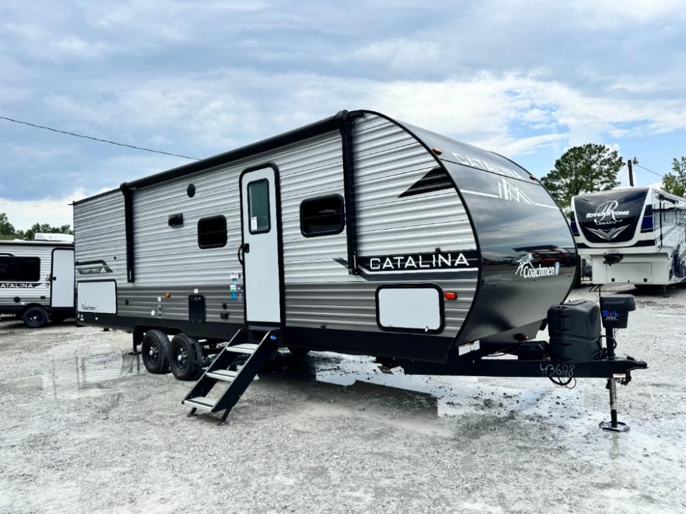2024 Coachmen RV Catalina Summit Series 8 travel trailer 261BHS