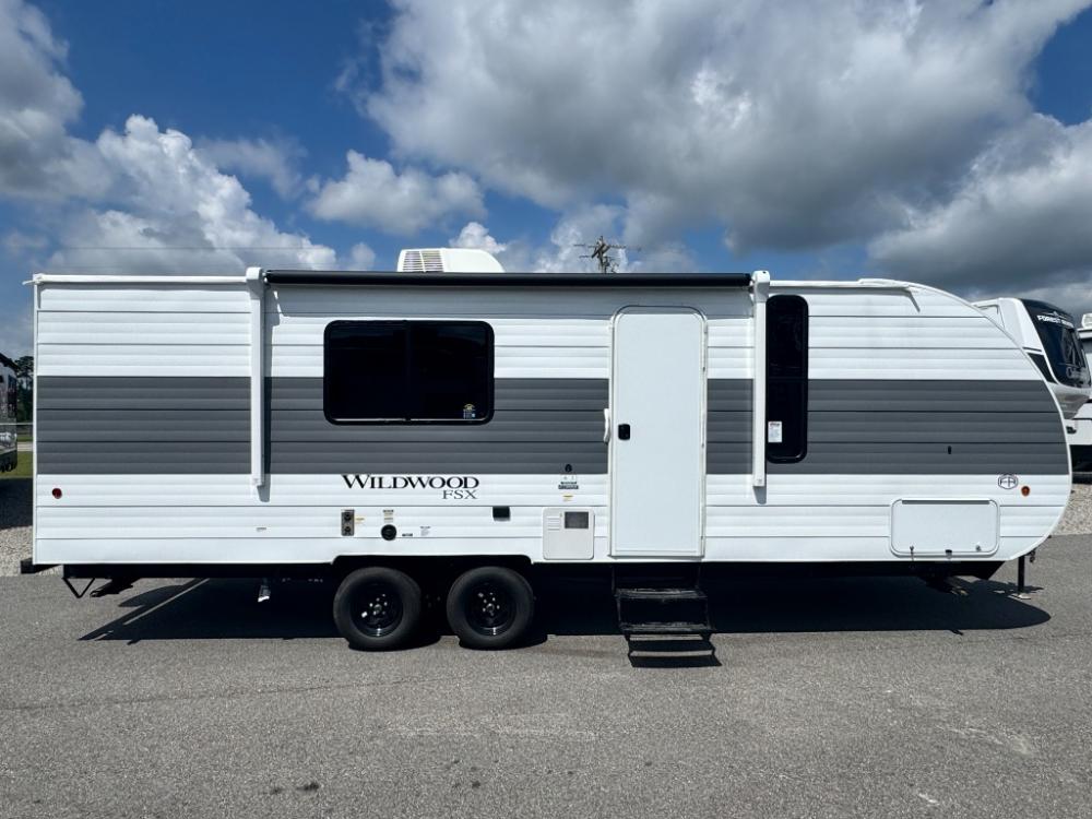 2026 Forest River Wildwood FSX Limited Edition travel trailer 233RBLE