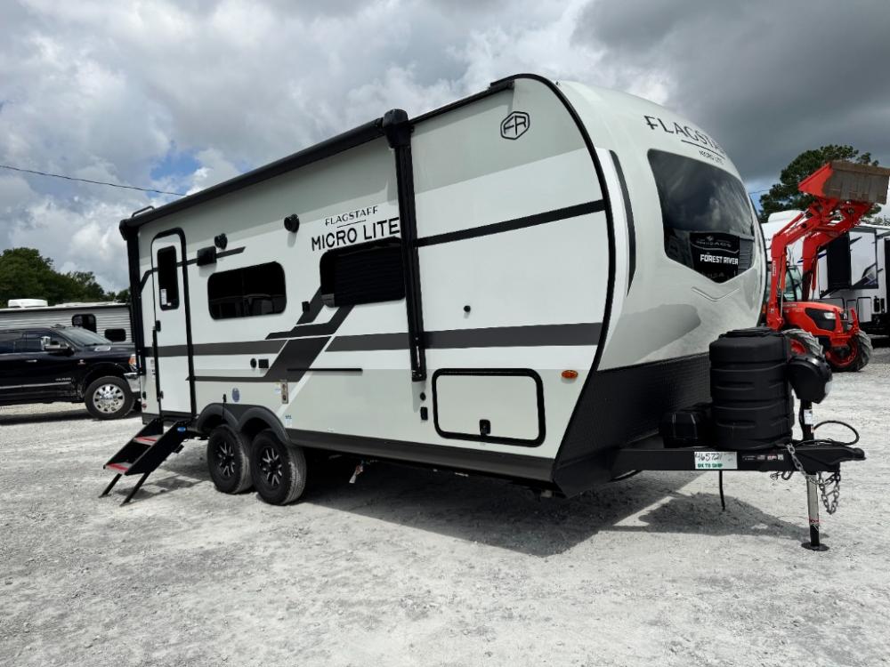 2026 Forest River Flagstaff Micro Lite travel trailer 21FBRS