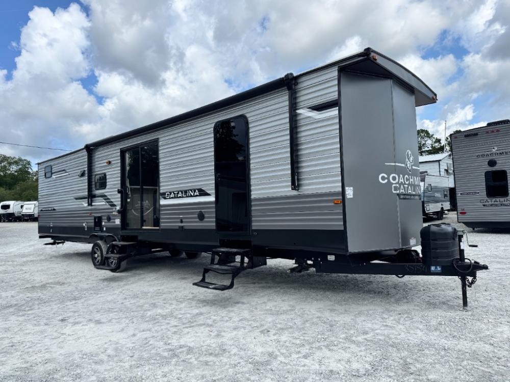 2025 Coachmen Catalina Destination Series destination trailer 40BHTS2Q
