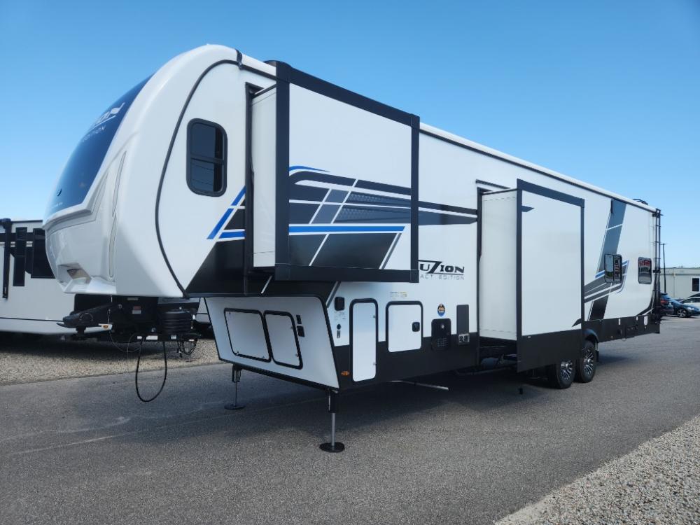 NEW 2025 Keystone Fuzion Impact Edition toy hauler 367 Fifth Wheel
