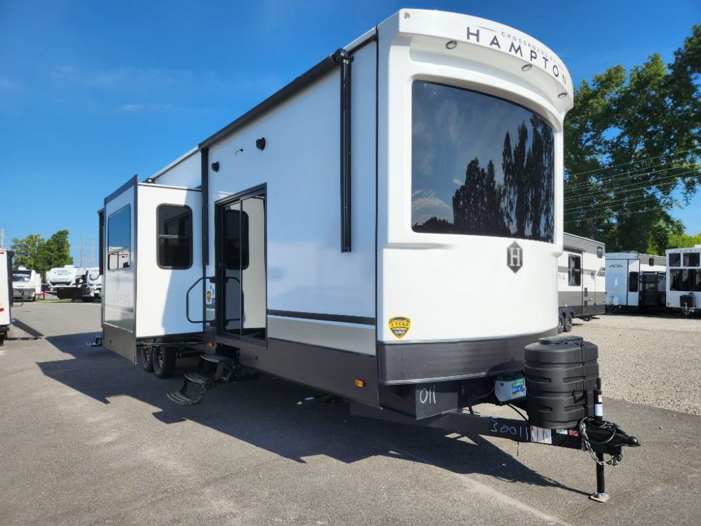 2025 CrossRoads RV Hampton HP388FKL destination trailer