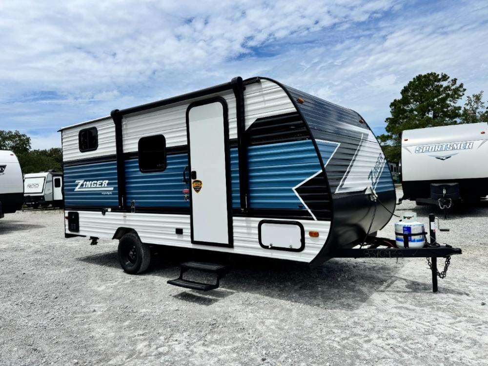 2025 CrossRoads RV Zinger Lite travel trailer 18QB