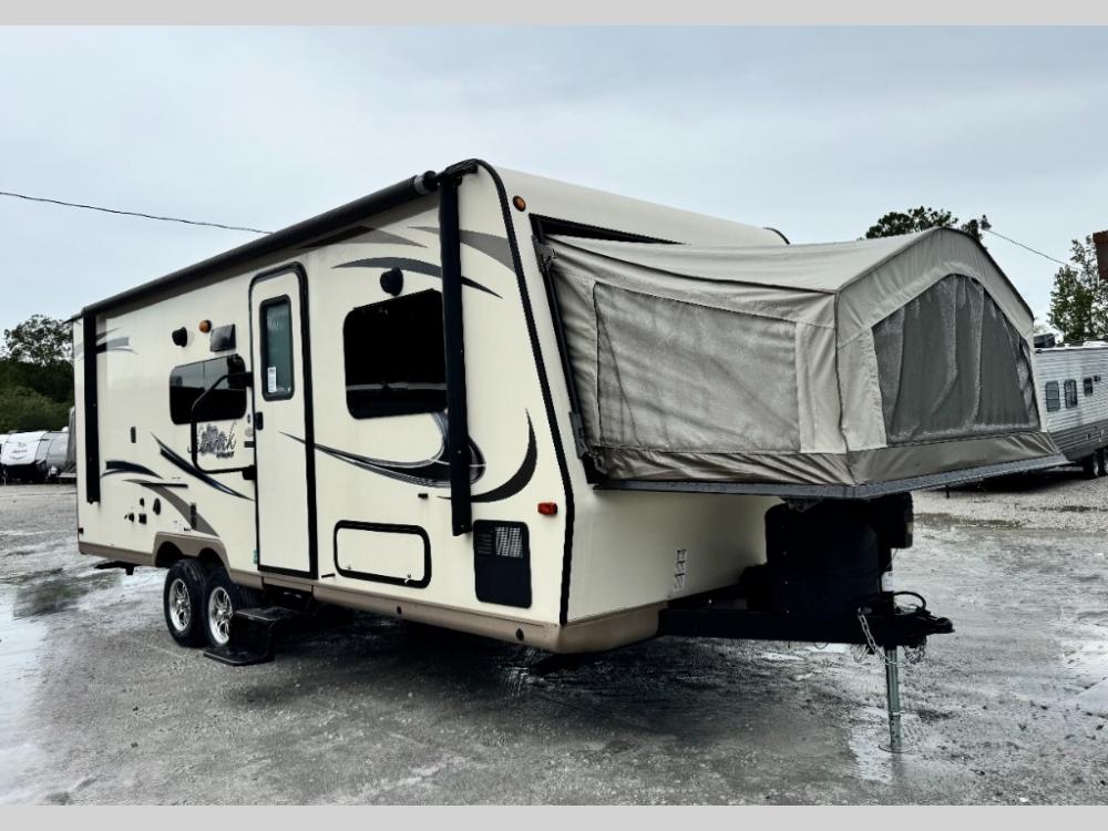 2018 Forest River Flagstaff Shamrock expandable 233S