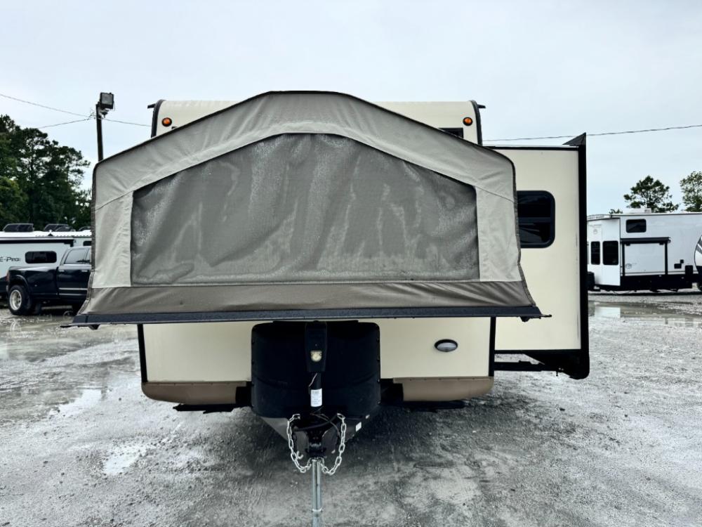 2018 Forest River Flagstaff Shamrock expandable 233S
