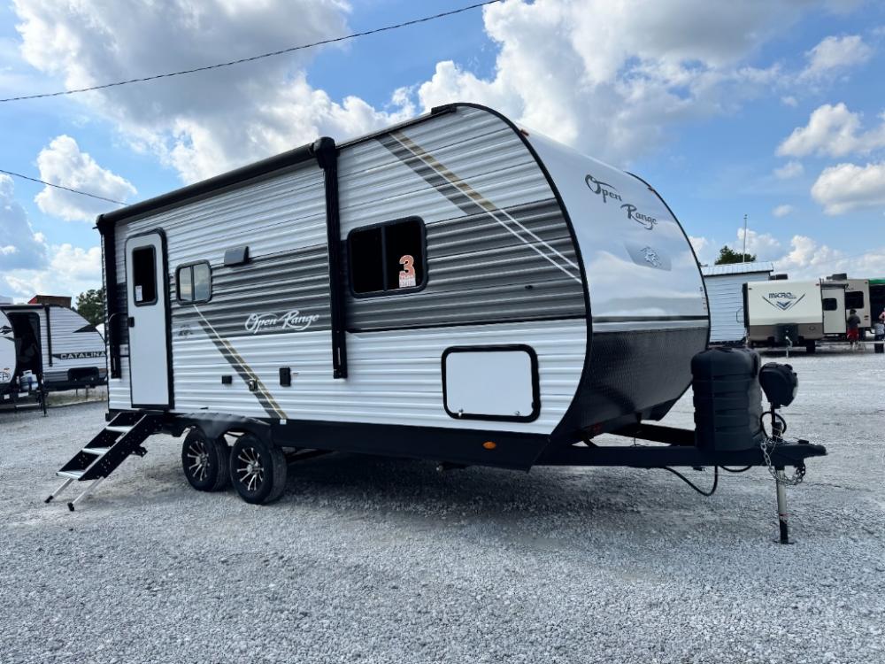 2025 Highland Ridge Open Range Conventional travel trailer 20FBS