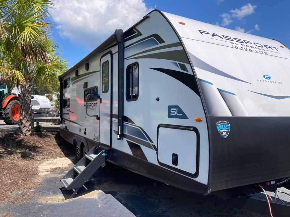 Brand New 2024 Keystone Passport SL travel trailer 268BH