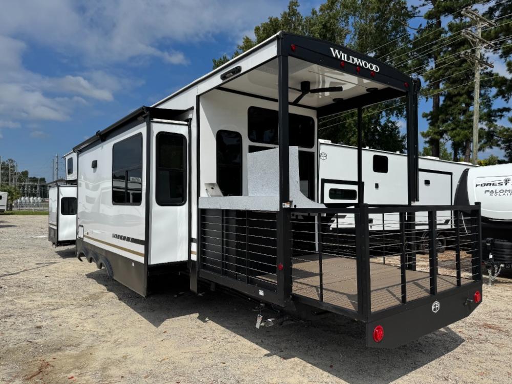 Brand New 2025 Forest River Wildwood Grand Lodge destination trailer 42VERANDA