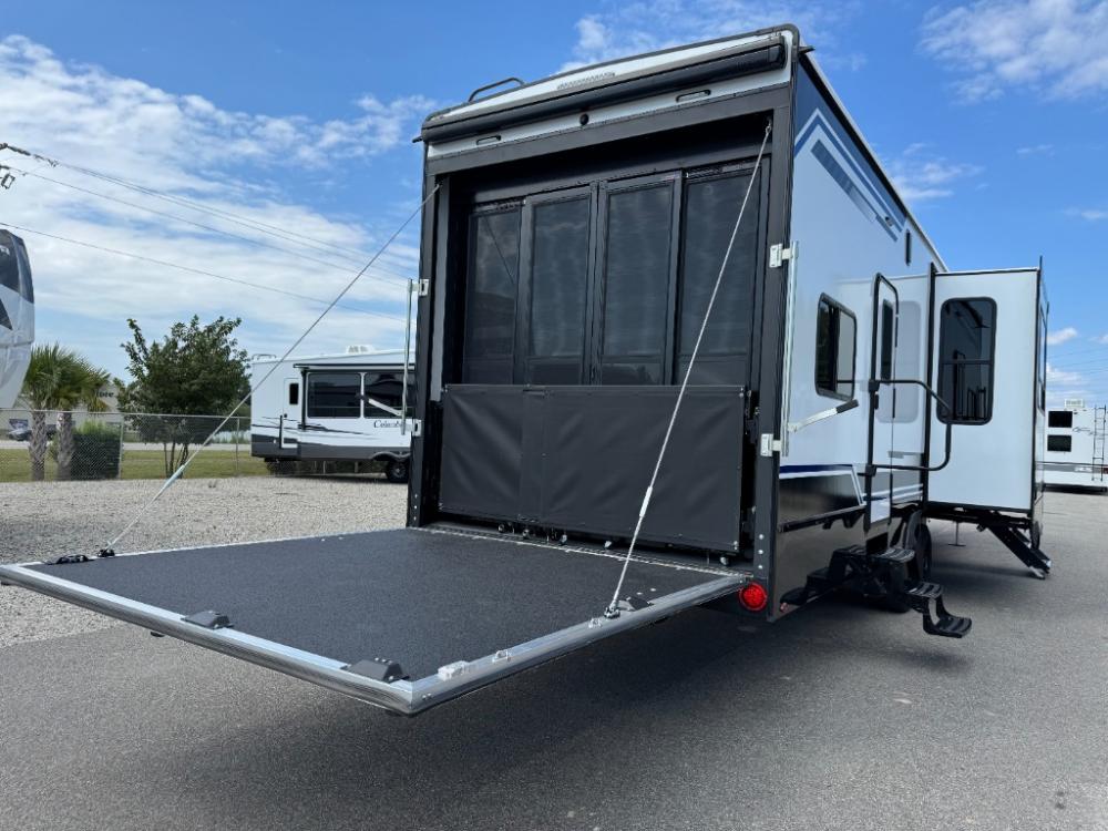 Brand New 2026 Keystone Fuzion Impact Edition toy hauler 367