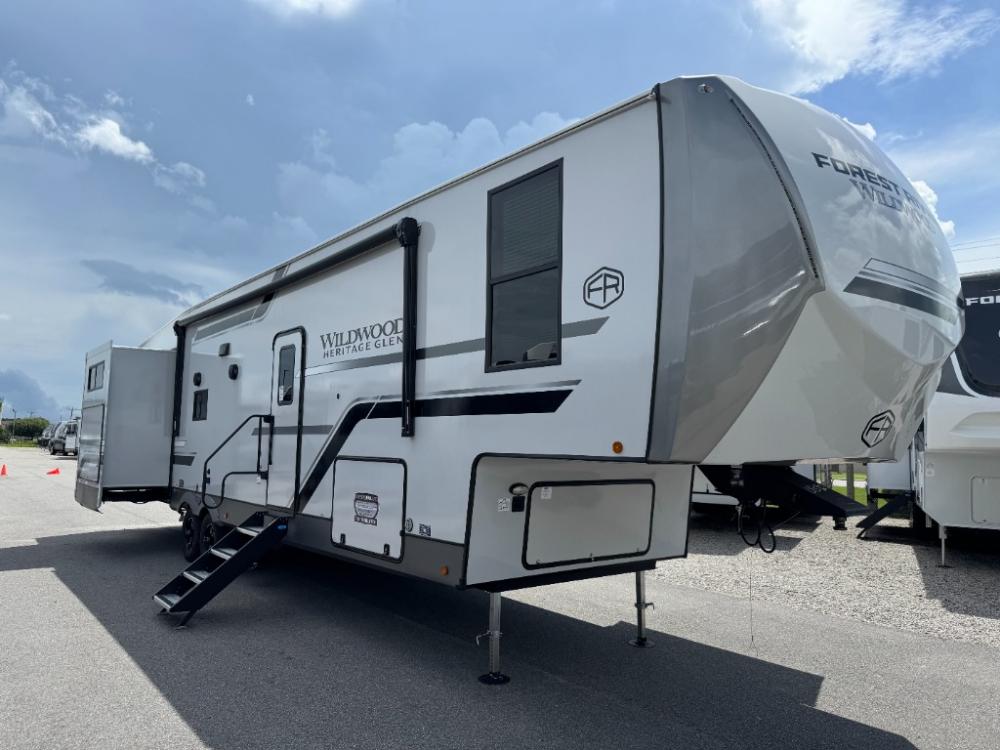 2026 Forest River Wildwood Heritage Glen fifth wheel 356QB