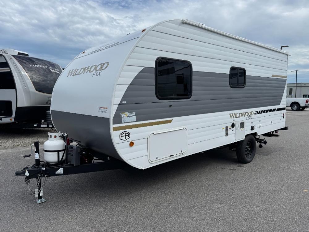 Brand New 2026 Forest River Wildwood FSX Limited Edition Value travel trailer 174DBLE