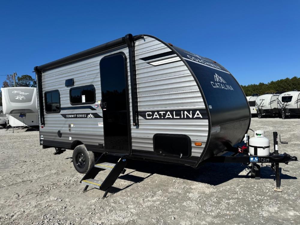 Brand New 2026 Catalina Summit Series 7 travel trailer 154RDX