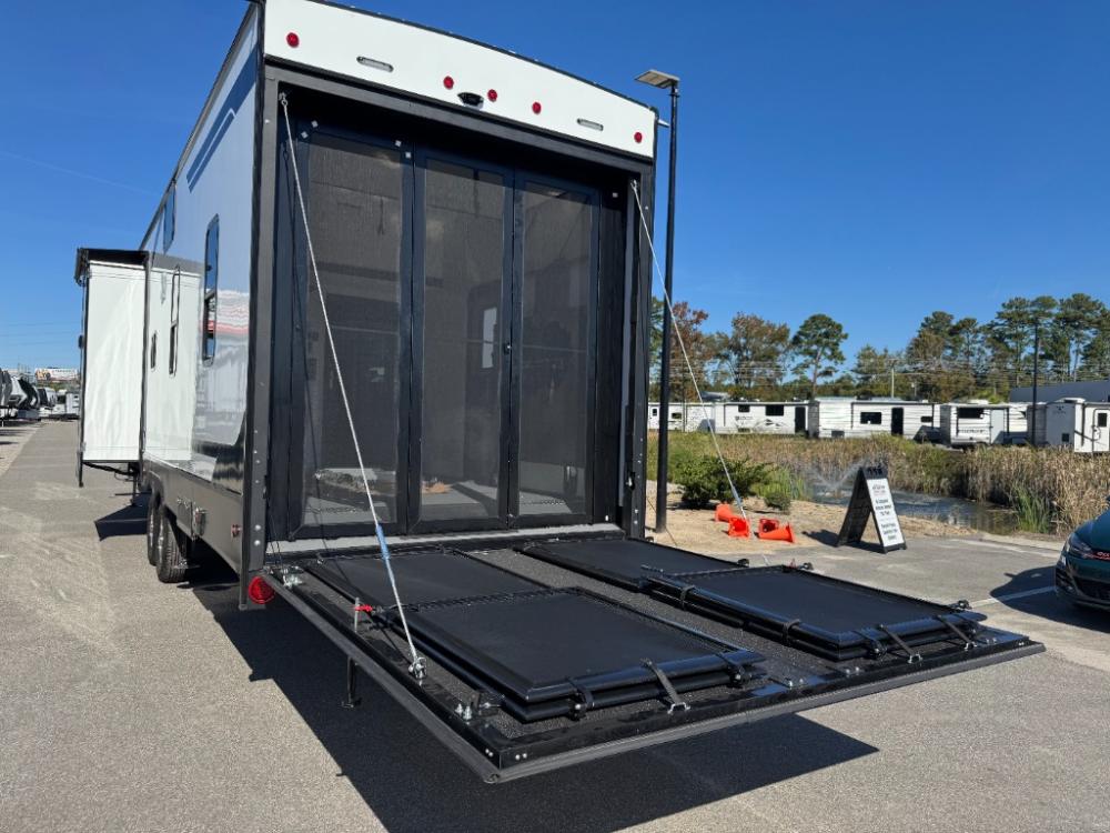 Brand New 2026 Dutchmen Voltage V-Series fifth wheel toy hauler 3600