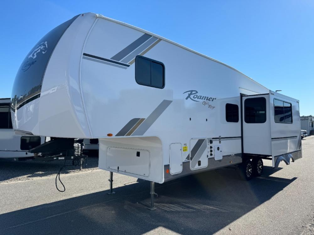 Brand New 2026 Highland Ridge Roamer Light Duty 28DBSS Fifth Wheel