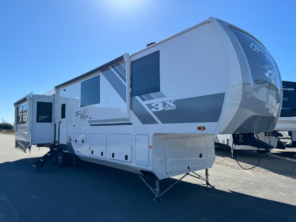 NEW 2026 Highland Ridge RV Open Range 3X fifth wheel 372MBH