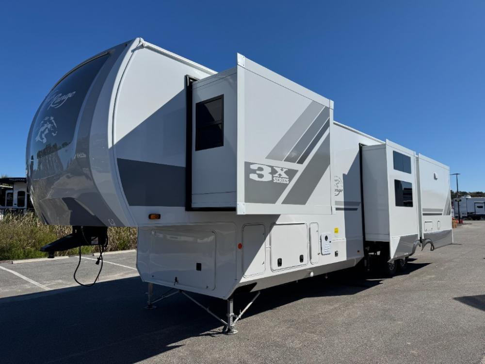 NEW 2026 Highland Ridge RV Open Range 3X fifth wheel 372MBH