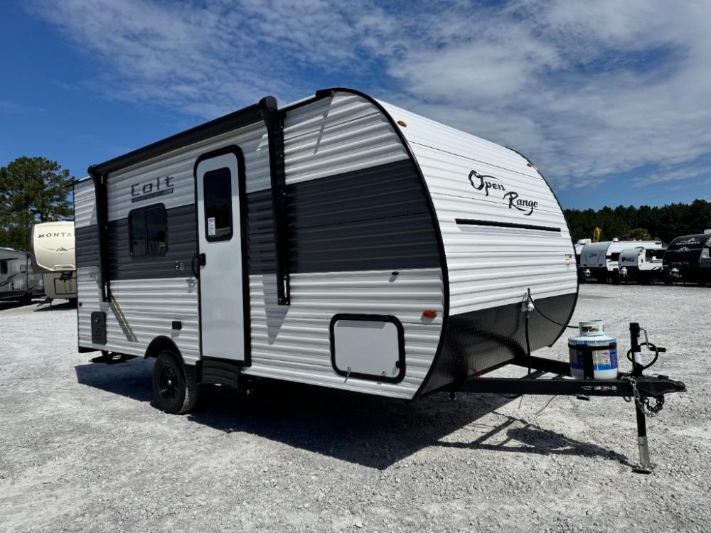 NEW 2026 Open Range RV Colt travel trailer 17QB