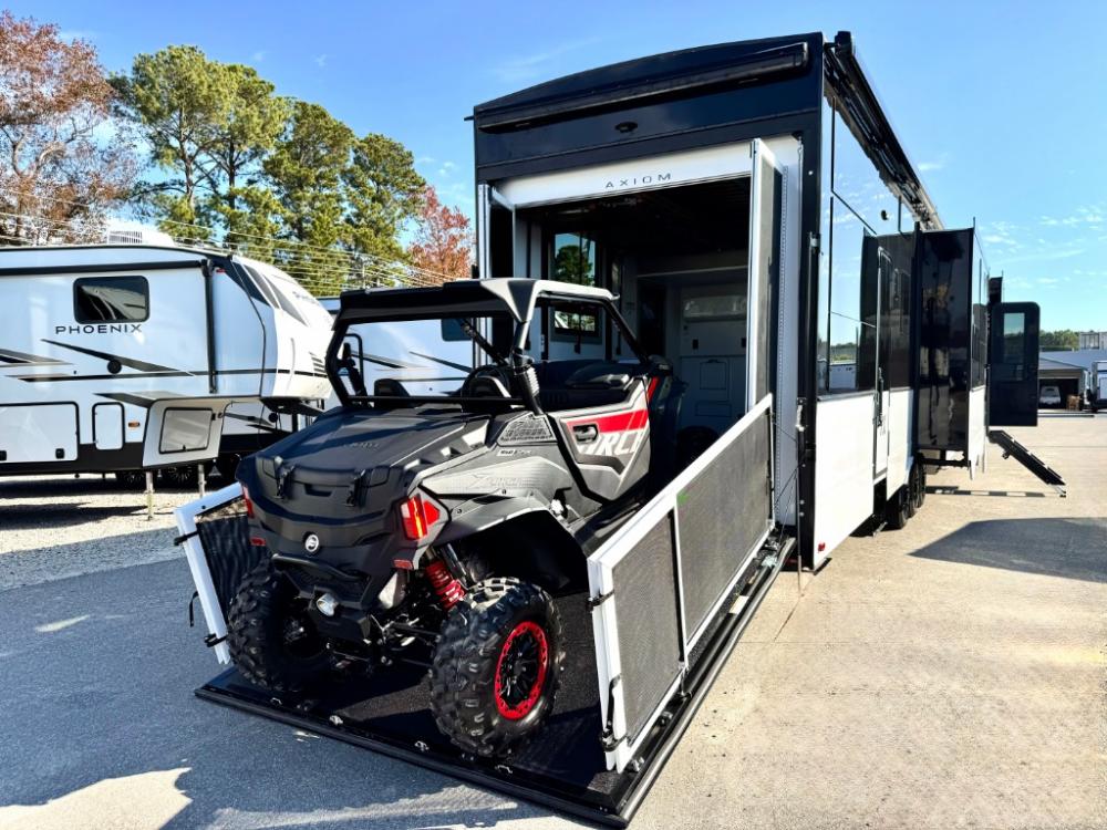 Brand New 2026 AXIOM RV VENDETTA V4250