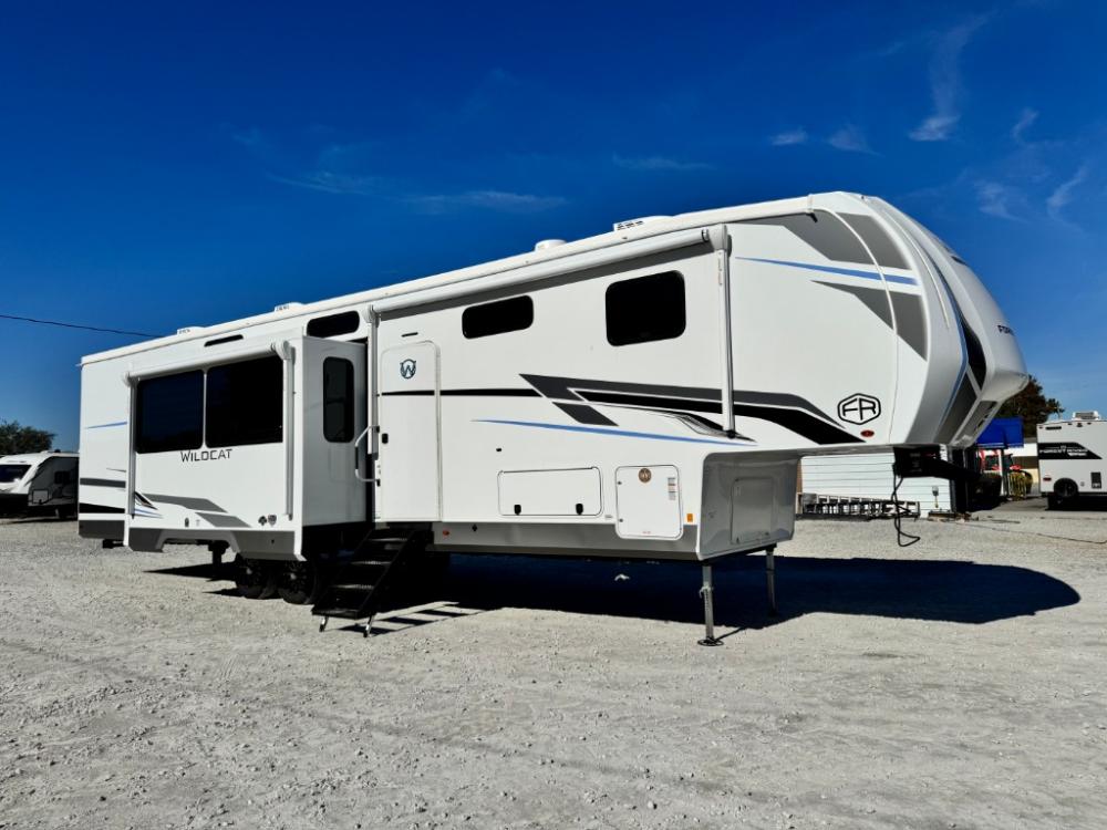 New 2026 Forest River RV Wildcat fifth wheel 34CRIB