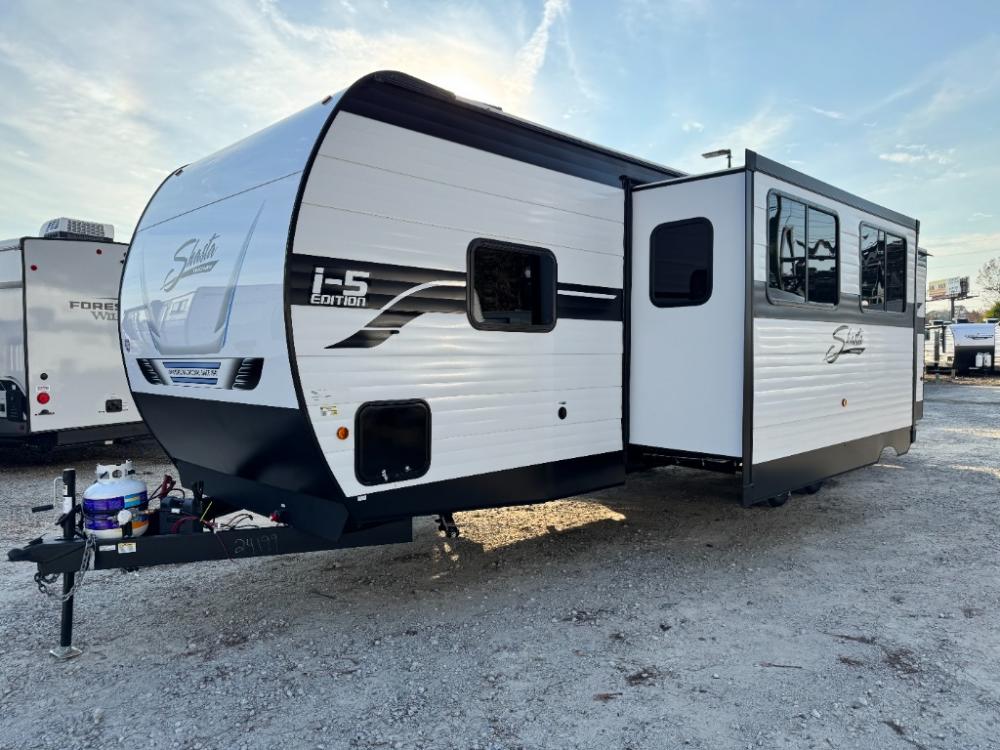New 2026 Shasta i-5 Edition travel trailer 530BQB