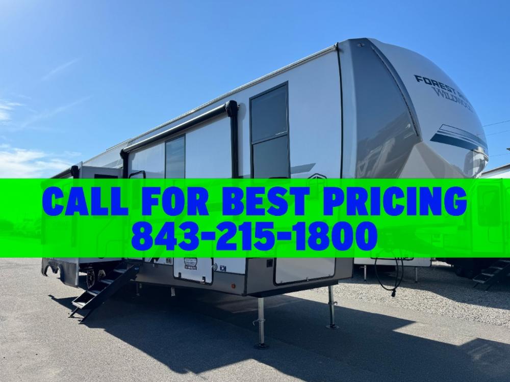 New 2026 Forest River Wildwood Heritage Glen fifth wheel 376FAM