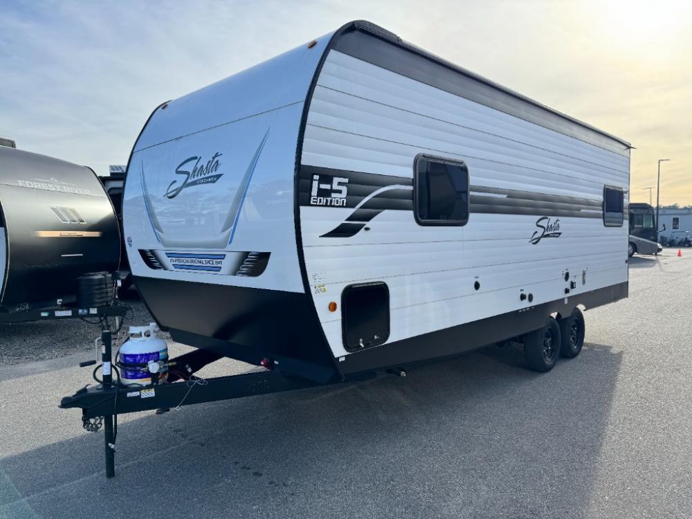 New 2026 Shasta i-5 Edition travel trailer 521CK