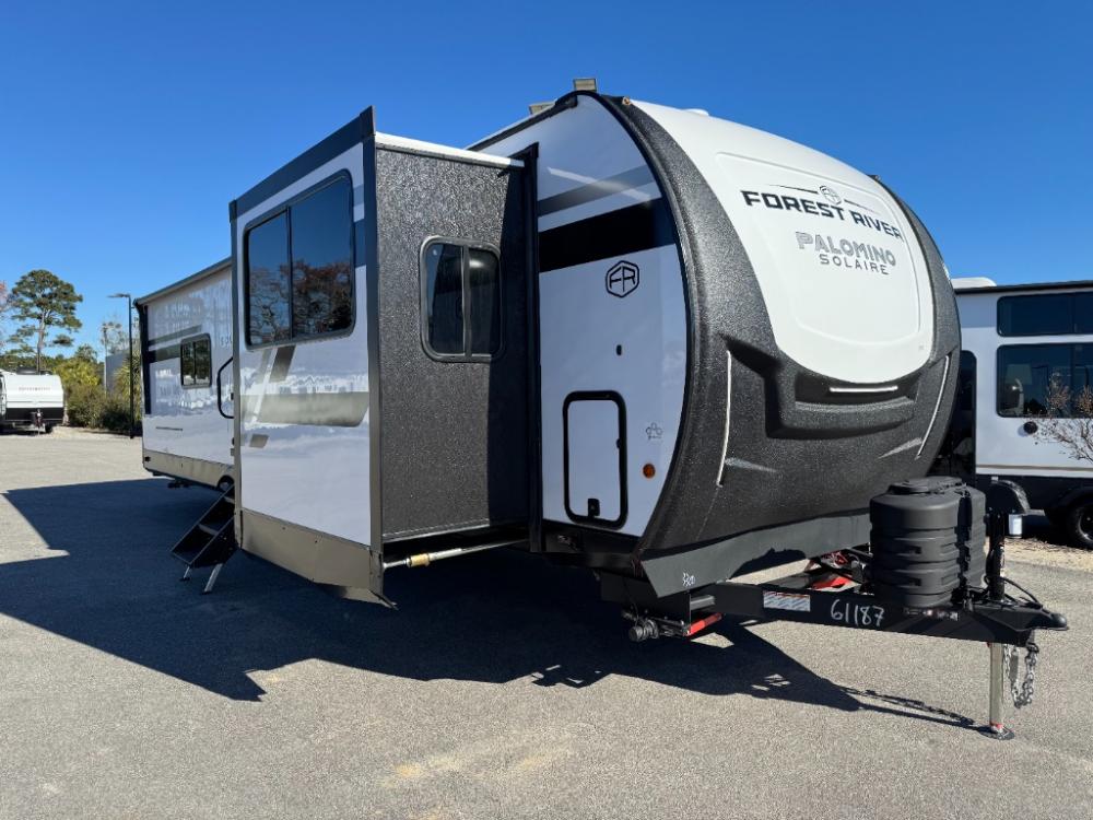 New 2026 Palomino SolAire travel trailer 3300FLBS
