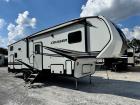 2021 CrossRoads RV Cruiser Aire fifth wheel CR28BH