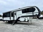 2024 EAST TO WEST Blackthorn mid-profile fifth wheel 3700BH-OK