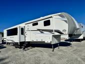 2025 Forest River Wildcat fifth wheel 402BEDS