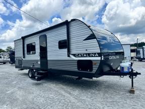 New 2025 Coachmen RV Catalina Summit Series 8 261BH Photo