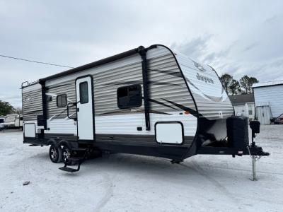 2018 Jayco Jay Flight 24RBS travel trailer