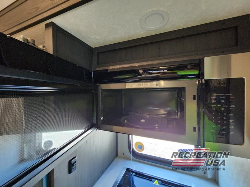 New 2025 Shasta RVs Phoenix 381DBL Fifth Wheel at Recreation