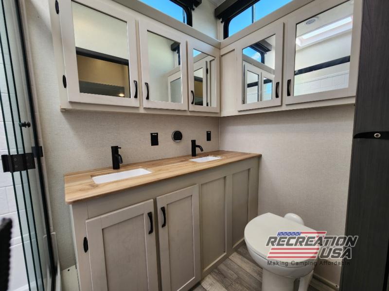 New 2025 Shasta RVs Phoenix 381DBL Fifth Wheel at Recreation