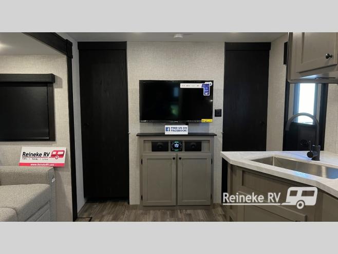 New 2024 Starcraft Super Lite 261BH Travel Trailer at Reineke RV ...