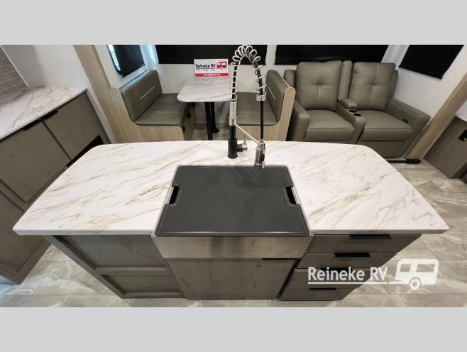 New 2025 Dutchmen RV Kodiak Ultimate 3371FLSL Travel Trailer at Reineke ...