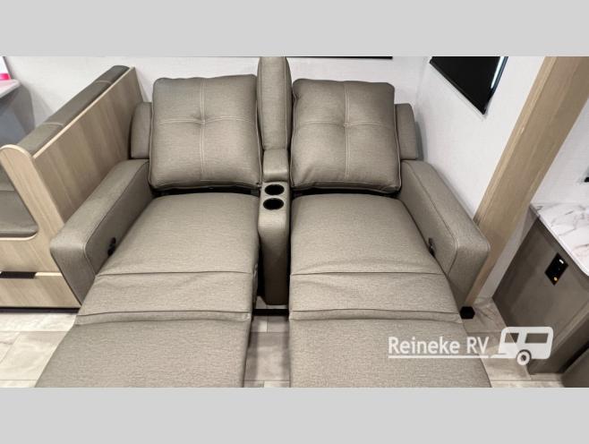 New 2025 Dutchmen RV Kodiak Ultimate 3371FLSL Travel Trailer at Reineke ...