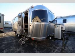 Used 2017 Airstream RV Flying Cloud 23D Photo