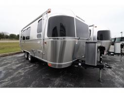 New 2024 Airstream RV Flying Cloud 23FB Photo