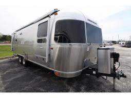 New 2024 Airstream RV International 27FB Twin Photo