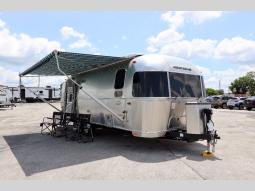 New 2025 Airstream RV International 25FB Twin Photo