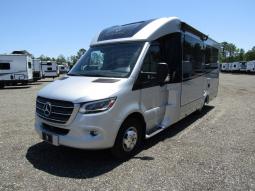 Used 2021 Leisure Travel Unity 24MB Photo