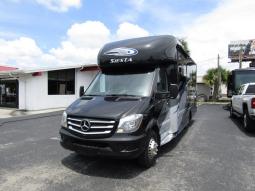 Used 2017 Thor Motor Coach Siesta Sprinter 24ST Photo